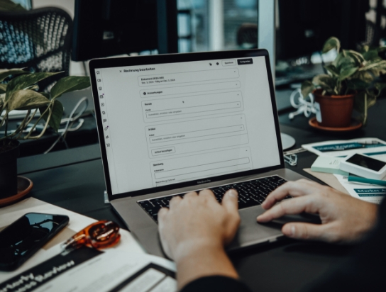 laptop electronic invoice