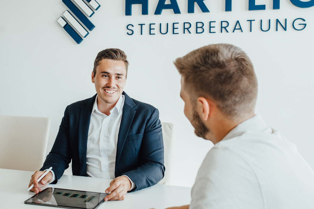 hartlich-steuerberatung-lohnbuchhaltung-fuer-unternehmen